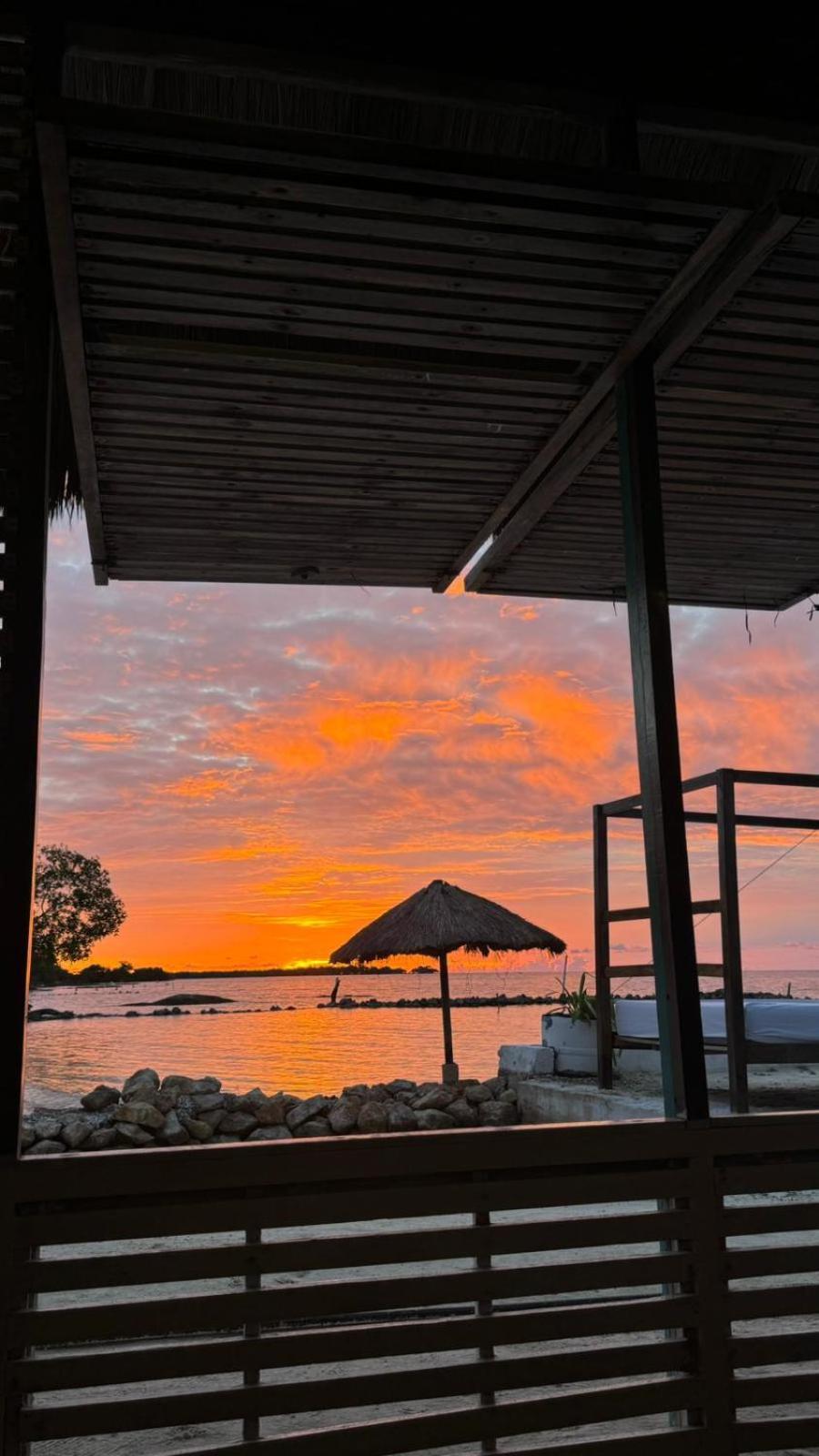 El Embrujo Tintipan Hotel Tintipan Island Eksteriør billede